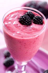 Yummy Antioxidant Berry Smoothie For Skin